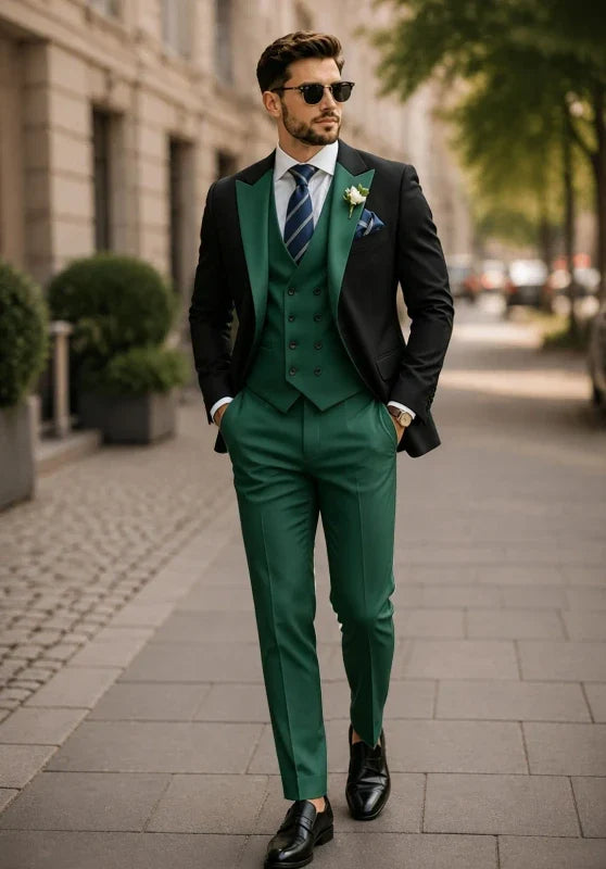 Costume Trois Pièces Homme Coupe Slim Infroissable avec Col Peak et Gilet Croisé