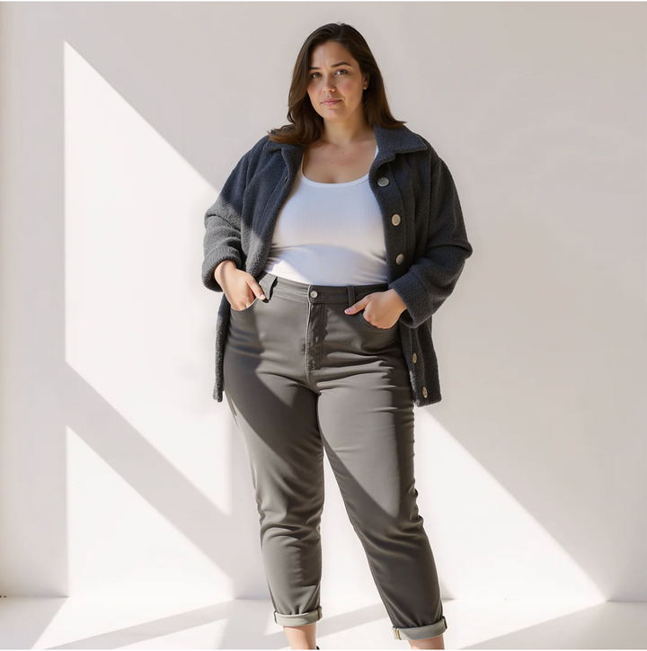 Veste Teddy Courte Femme – Coupe Décontractée, Col Pointu et Boutons