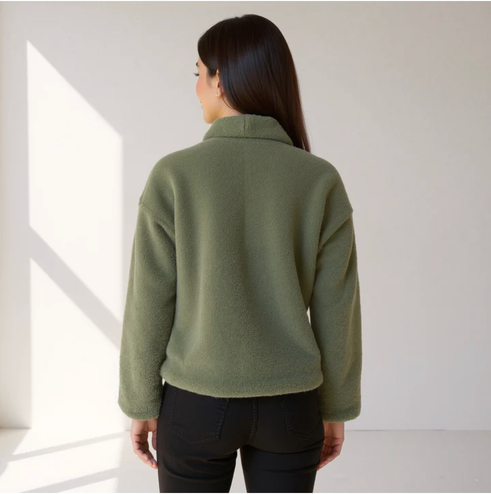Veste Teddy Courte Femme – Coupe Décontractée, Col Pointu et Boutons