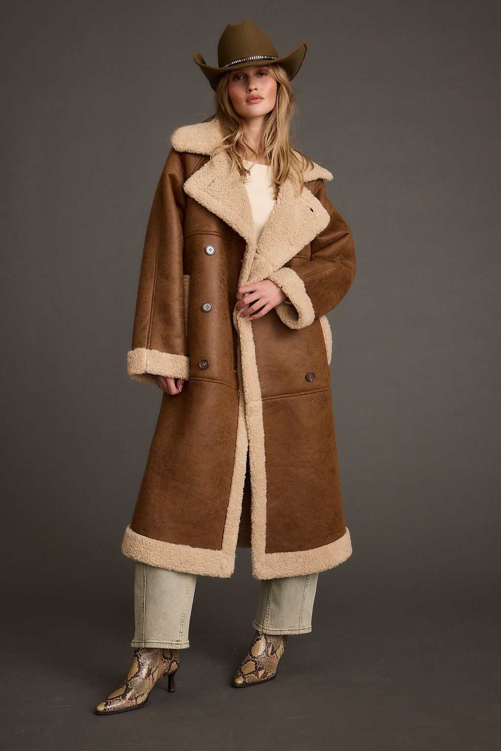 Veste en Cuir d'Agneau Véritable pour Femme Marron avec Col en Fausse Fourrure