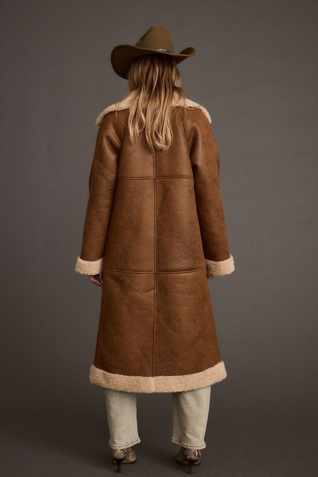 Veste en Cuir d'Agneau Véritable pour Femme Marron avec Col en Fausse Fourrure