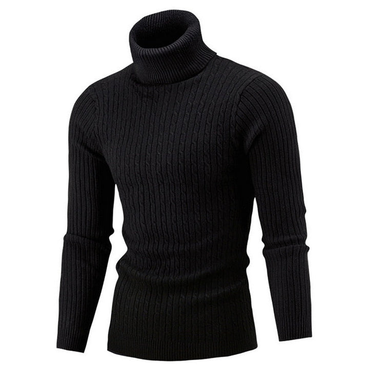 Un pull noir à col roulé pour homme avec un motif côtelé, parfait pour un look élégant et décontracté en hiver.
