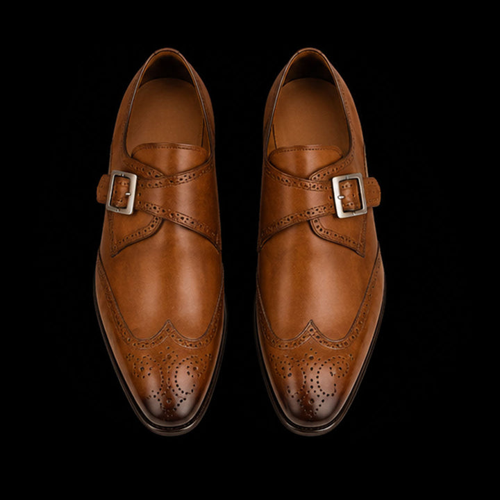 Herren-Monks mit einfacher Schnalle aus Leder mit Brogue-Details