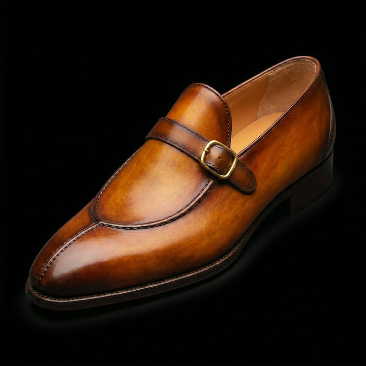 Herren-Loafer aus patiniertem Leder mit einfacher Schnalle und Schnallenverschluss