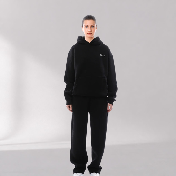 Completo da jogging da donna – taglio casual con cappuccio