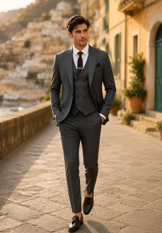 Costume Trois Pièces Homme Coupe Slim avec Col Peak et Gilet Croisé