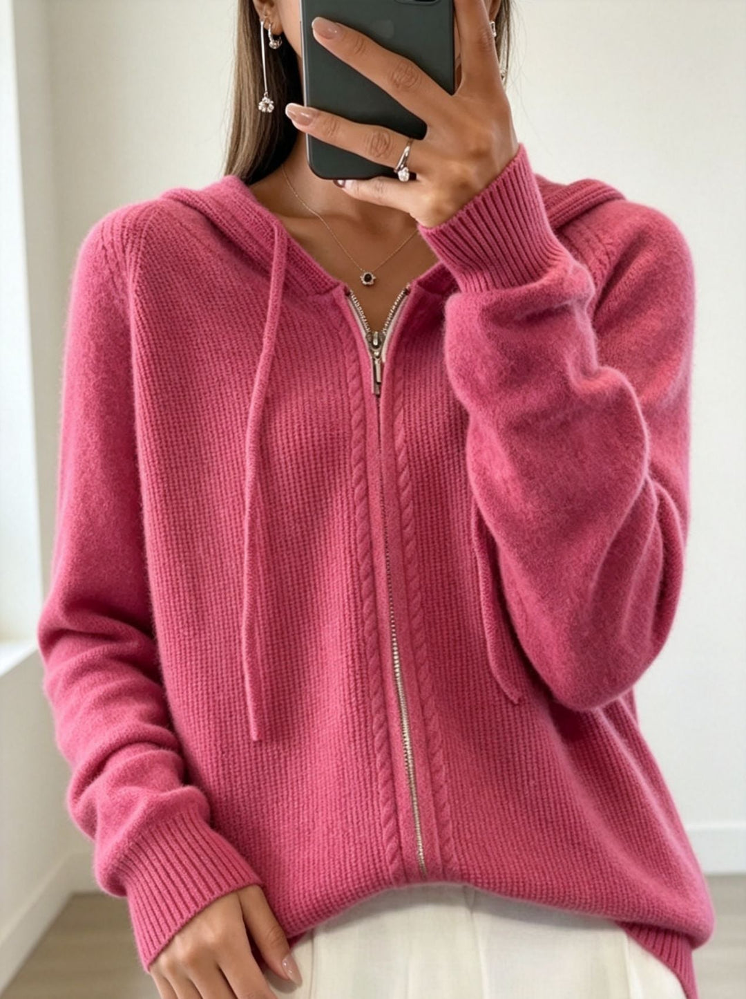 Cardigan donna in maglia con cappuccio – con zip e bordi a coste