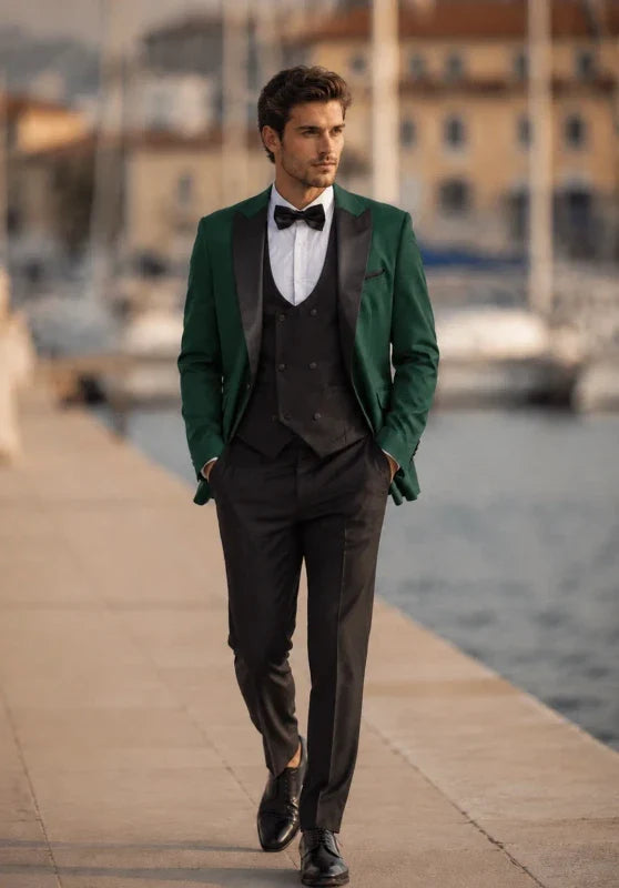 Costume Trois Pièces Homme Coupe Classique avec Col Contrastant et Gilet Boutonné