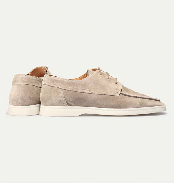 Mocassins Bertrand pour homme à lacets classiques, finition travaillée et silhouette polyvalente adaptée au quotidien soigné.
