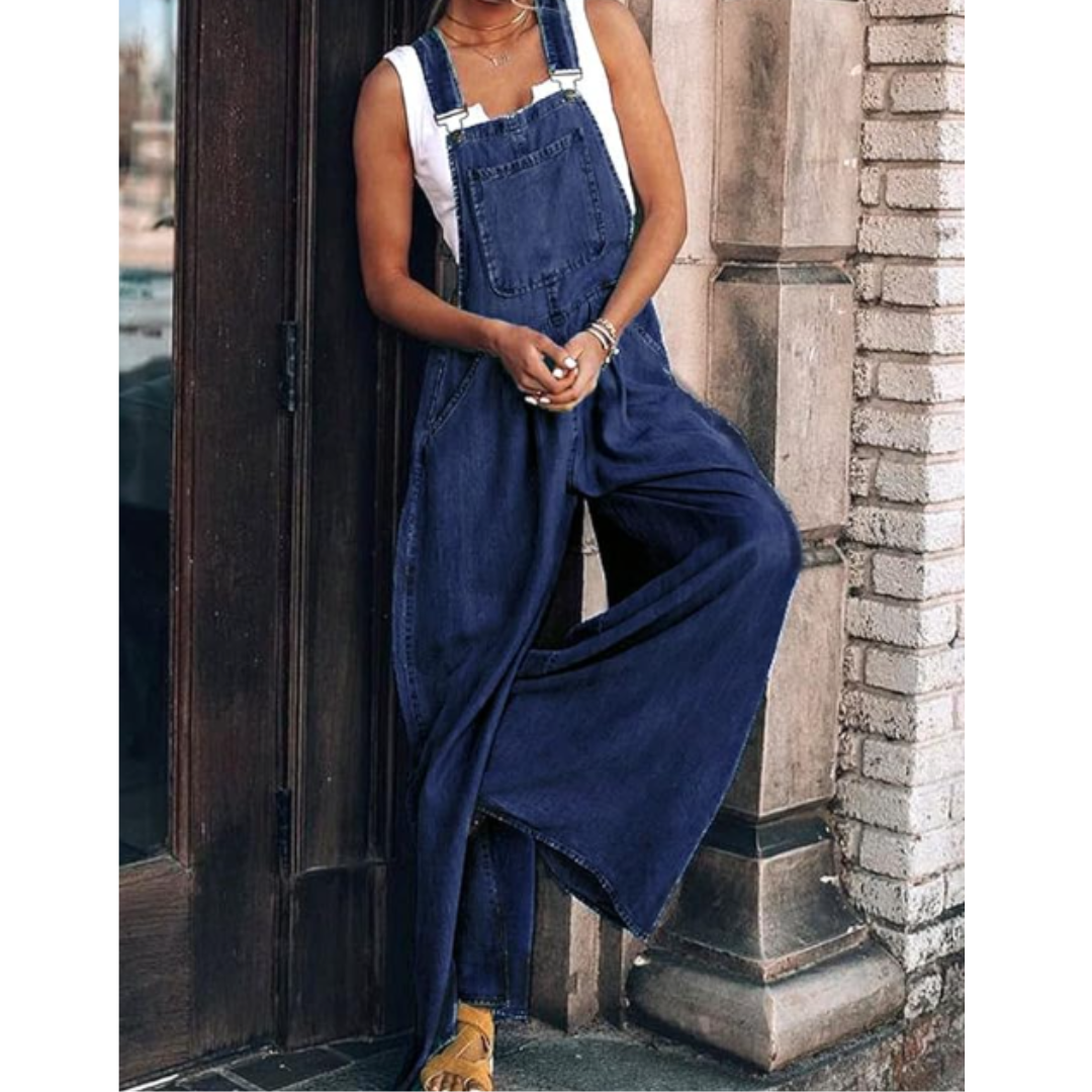 Une combinaison tendance en denim bleu, avec des bretelles ajustables et un design ample pour un confort optimal. Parfaite pour un look décontracté et stylé, idéale pour les journées ensoleillées ou les sorties décontractées.