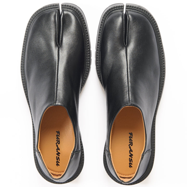 Unisex Slip-On Leather Tabi Shoes with Split Toe and Chunky Sole