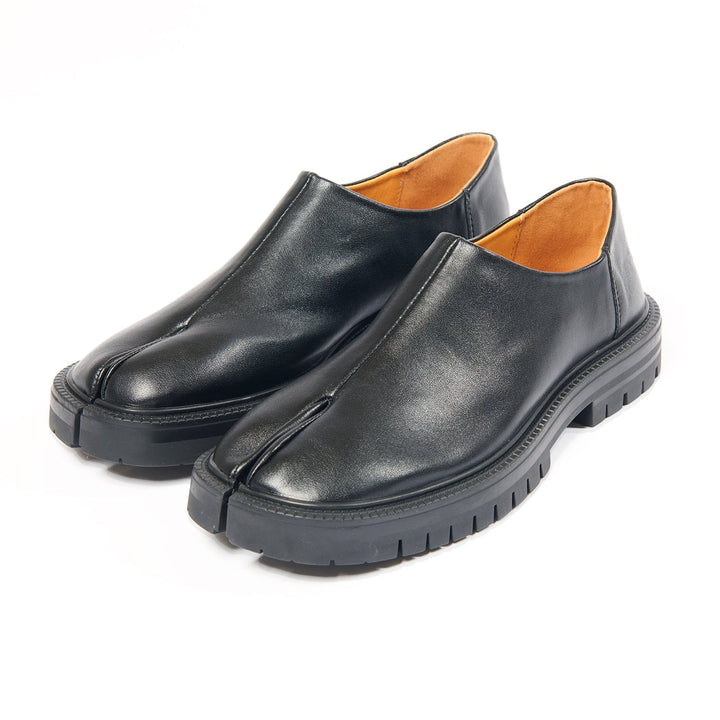 Unisex Slip-On Leather Tabi Shoes with Split Toe and Chunky Sole