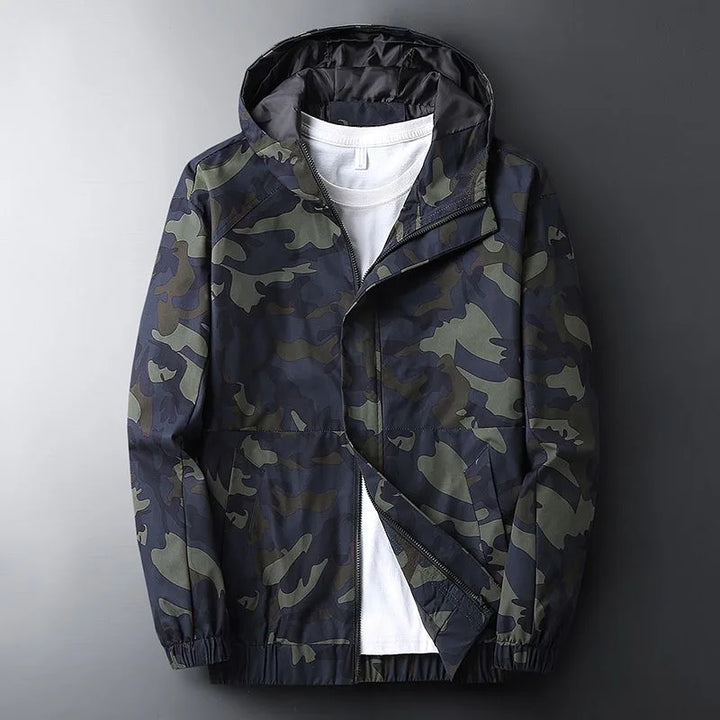 Men's Lightweight Camouflage Jacket with Hood and Zip Closure