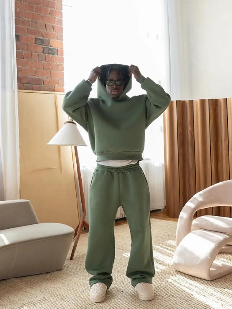 Oversize-Kapuzenpullover und weite Hose für Herren