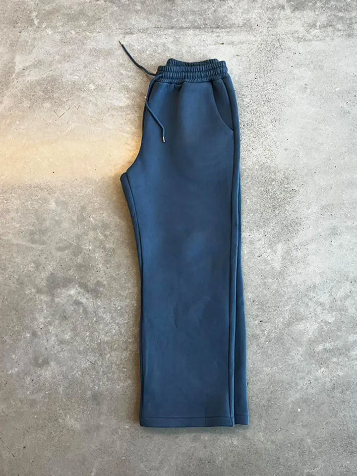 Oversize-Kapuzenpullover und weite Hose für Herren