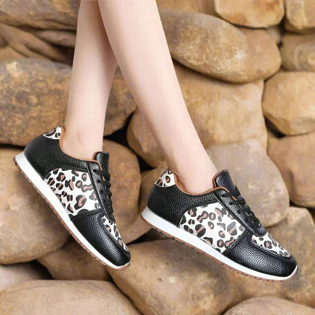 Women's leopard-print lace-up sneakers with contrast panels