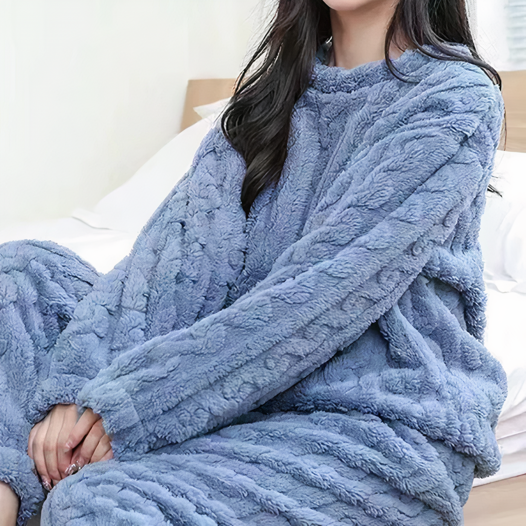 Women's Warm Fleece Loose-Fit Pajama Set