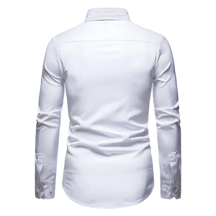 Vue de dos de la chemise d’été homme Serge tendance blanche à manches longues, coupe ajustée avec col classique et poignets boutonnés, présentée sur fond blanc.