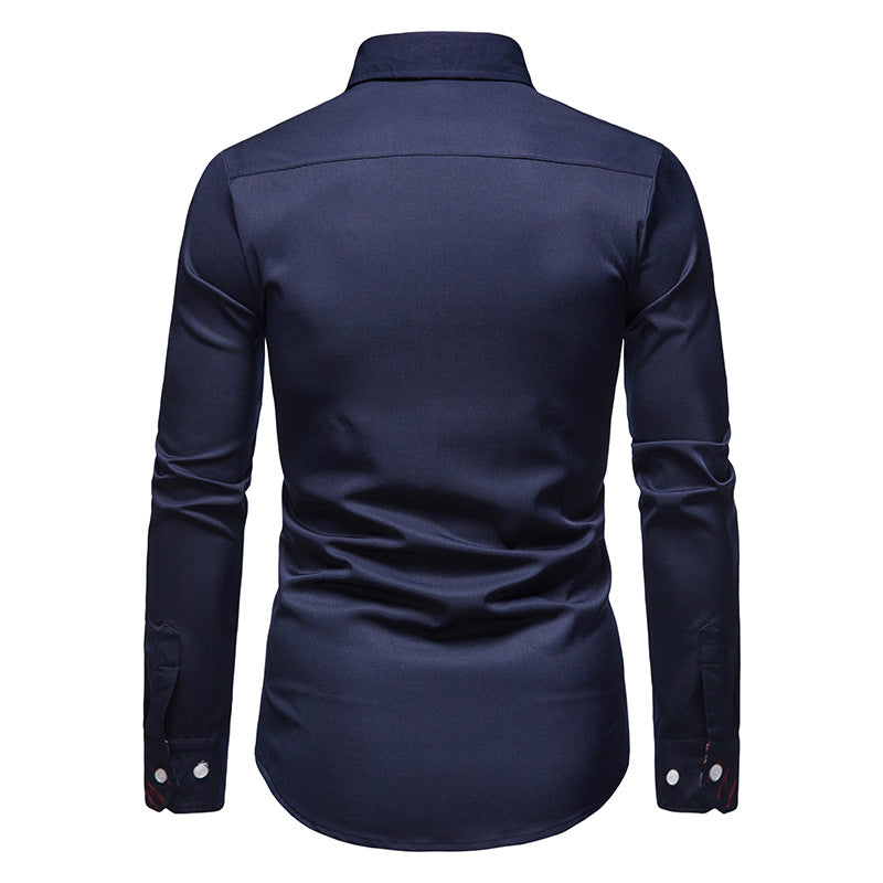 Vue de dos de la chemise d’été homme Serge tendance bleu marine à manches longues, coupe ajustée avec col classique et poignets boutonnés, présentée sur fond blanc.