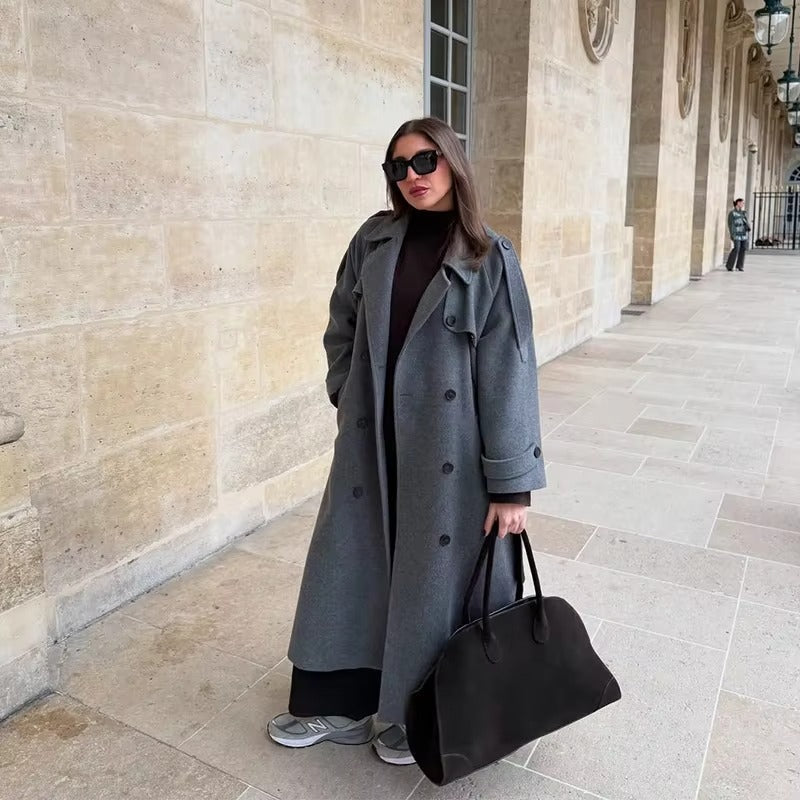 Lange damestrenchcoat met ceintuur, reverskraag, dubbele knoopsluiting en zakken
