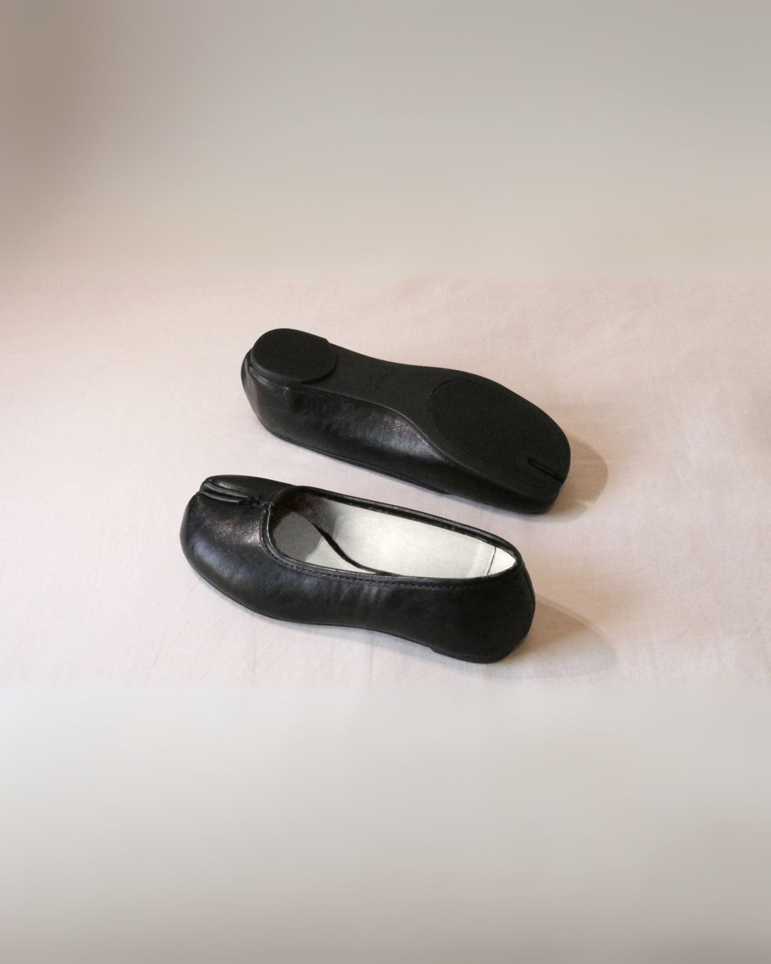 Women's Split-Toe Vegan Leather Ballet Flats with Bow Detail