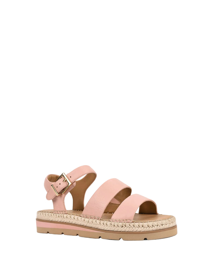 Sandales d’été  pour femmes, en rose nude, avec doubles brides à l’avant et bride arrière réglable à boucle. Semelle plateforme en corde tressée, style moderne et confortable, parfait pour un look estival chic et tendance.