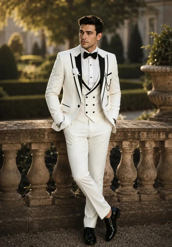 Costume Trois Pièces Homme Coupe Slim avec Col Peak et Gilet Croisé