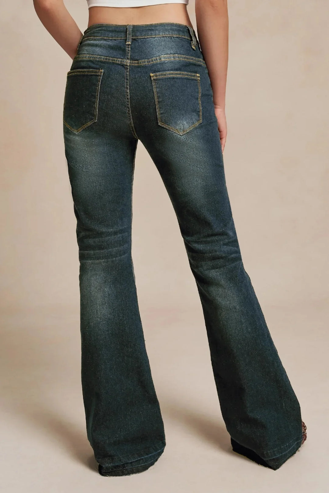 Jean Bootcut Femme – Coupe Ajustée Taille Haute Style Vintage
