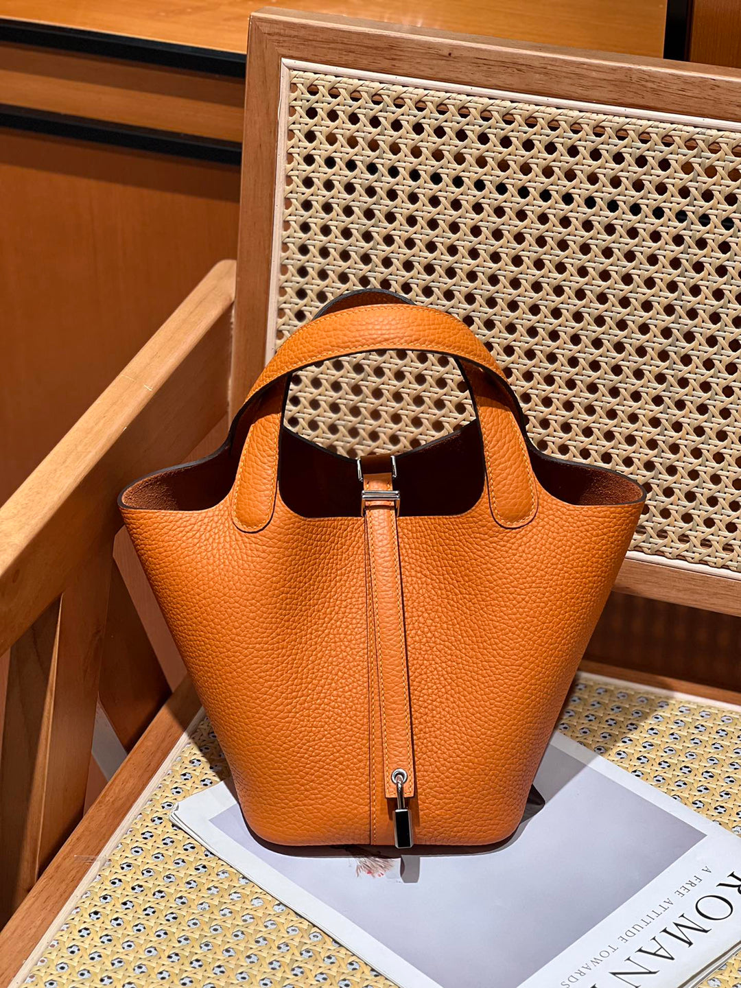 Women's Pebbled Leather Bucket Bag with Handle and Shoulder Strap