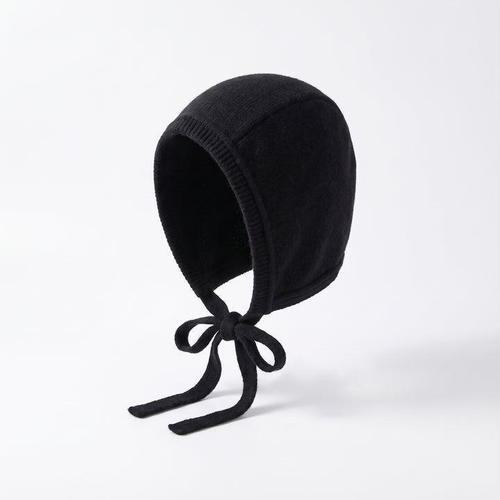 Women's Knit Beanie with Ties and Fleece Lining