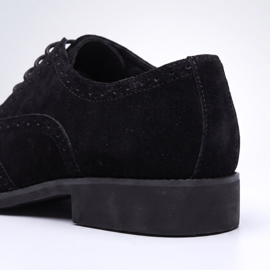 Scarpe Oxford da uomo in camoscio con dettagli brogue e lacci