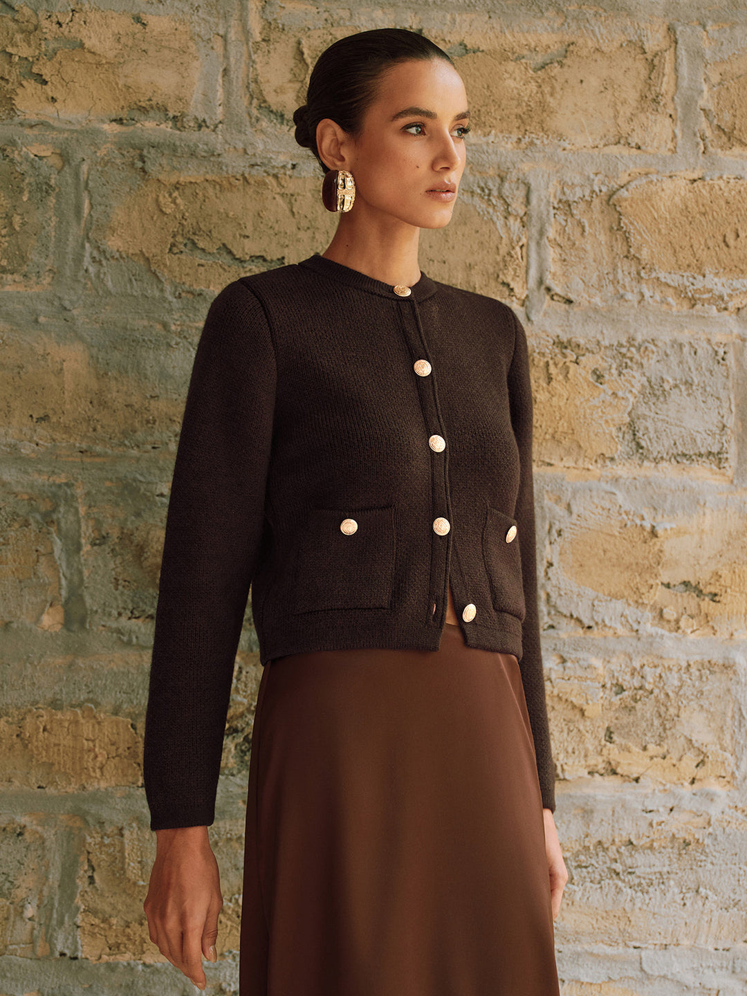 Cardigan Femme Court Ajusté Avec Boutons Dorés Et Poches