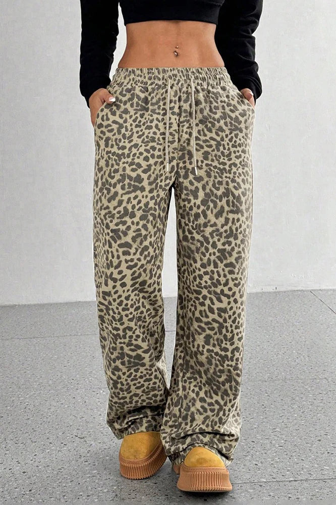 Women's Wide-Leg Pants - Leopard Print, Relaxed Fit with Pockets