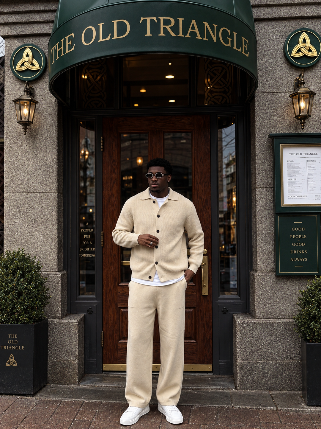 Ensemble Maille Homme Veste Boutonnée Col Côtelé Et Pantalon Droit