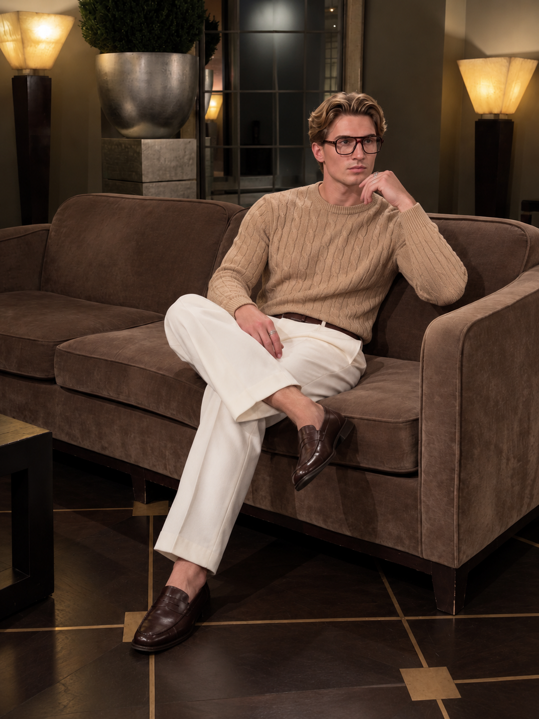 Maglione da uomo in maglia a trecce con girocollo e bordi a coste
