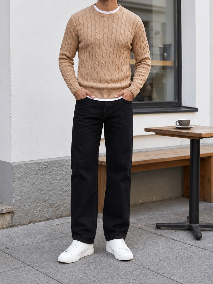 Maglione da uomo in maglia a trecce con girocollo e bordi a coste
