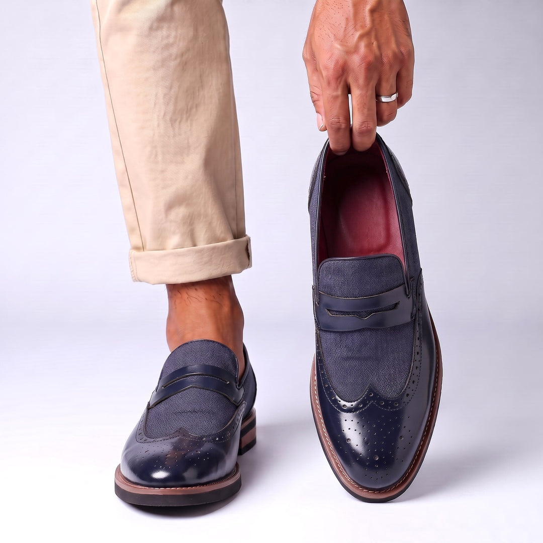 Herren-Loafer aus Leder mit Brogue-Details und Schlupfdesign