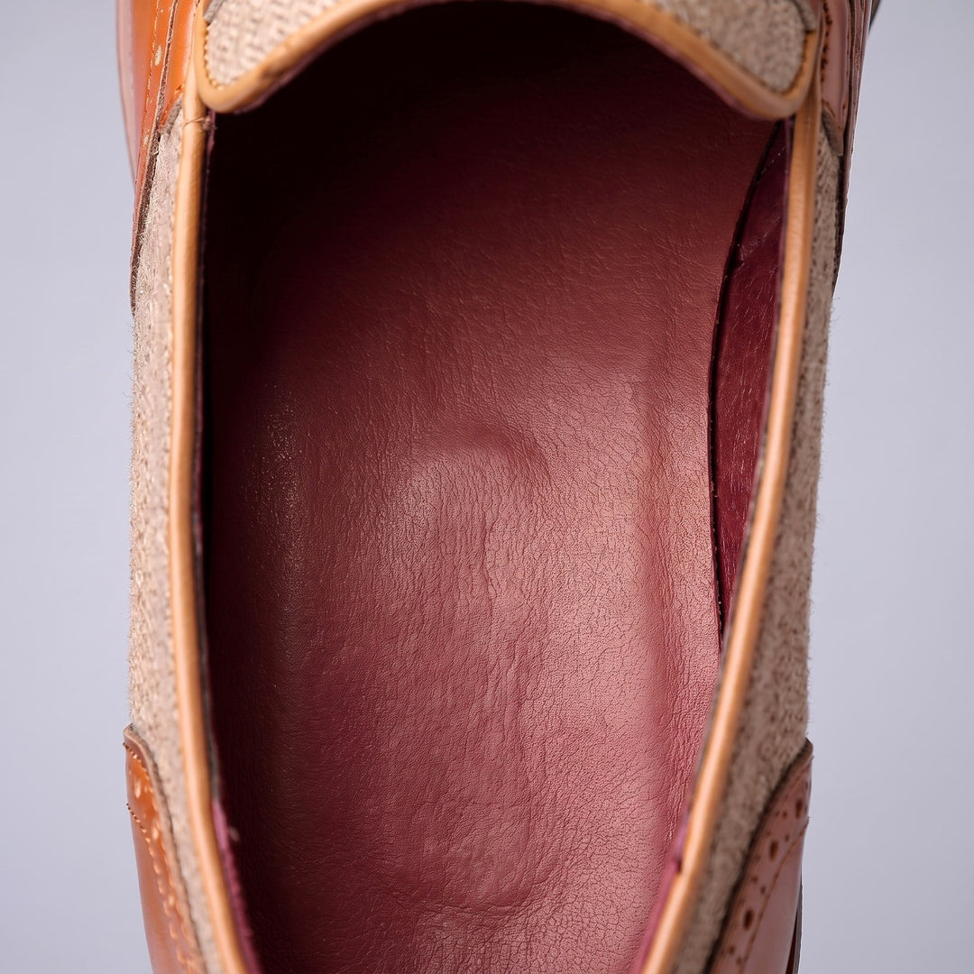 Herren-Loafer aus Leder mit Brogue-Details und Schlupfdesign