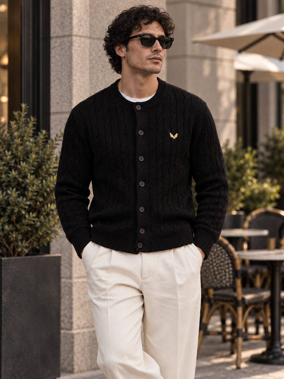 Cardigan da uomo abbottonato in maglia intrecciata