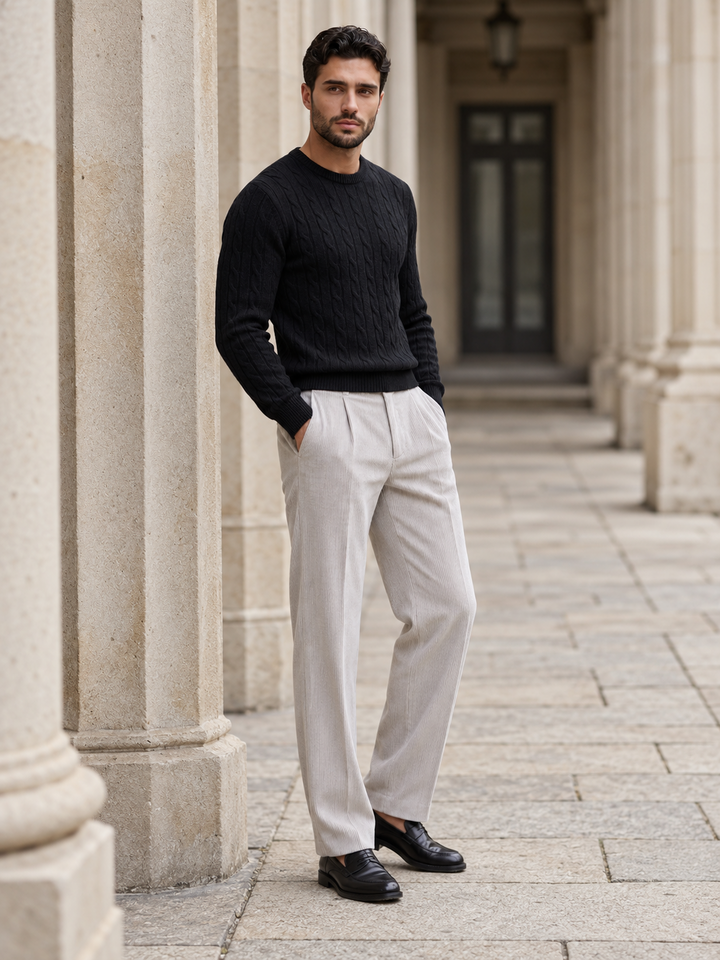Maglione da uomo in maglia a trecce con girocollo e bordi a coste