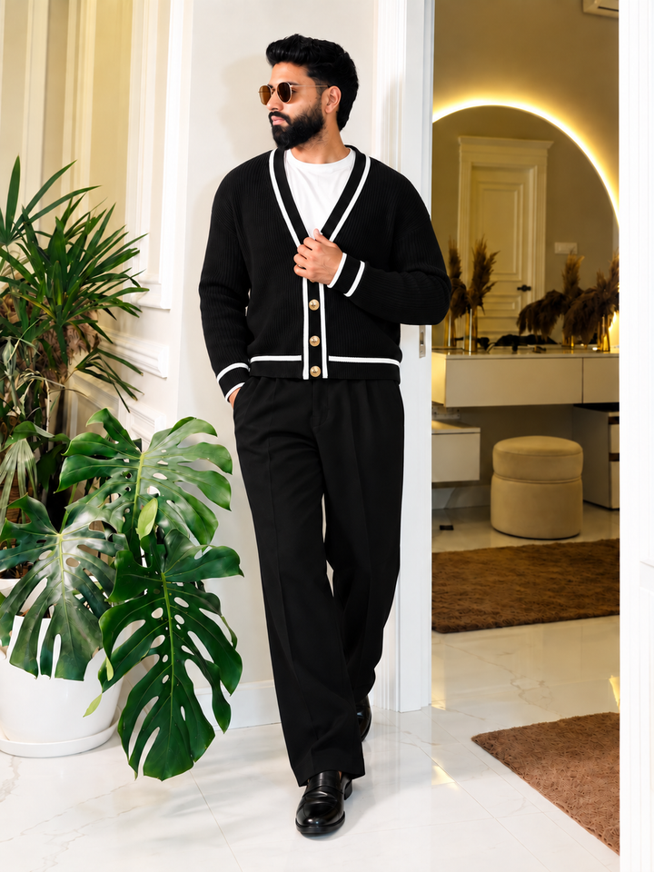 Cardigan Homme Col V Côtelé Avec Bordure Contrastante Et Boutons Dorés