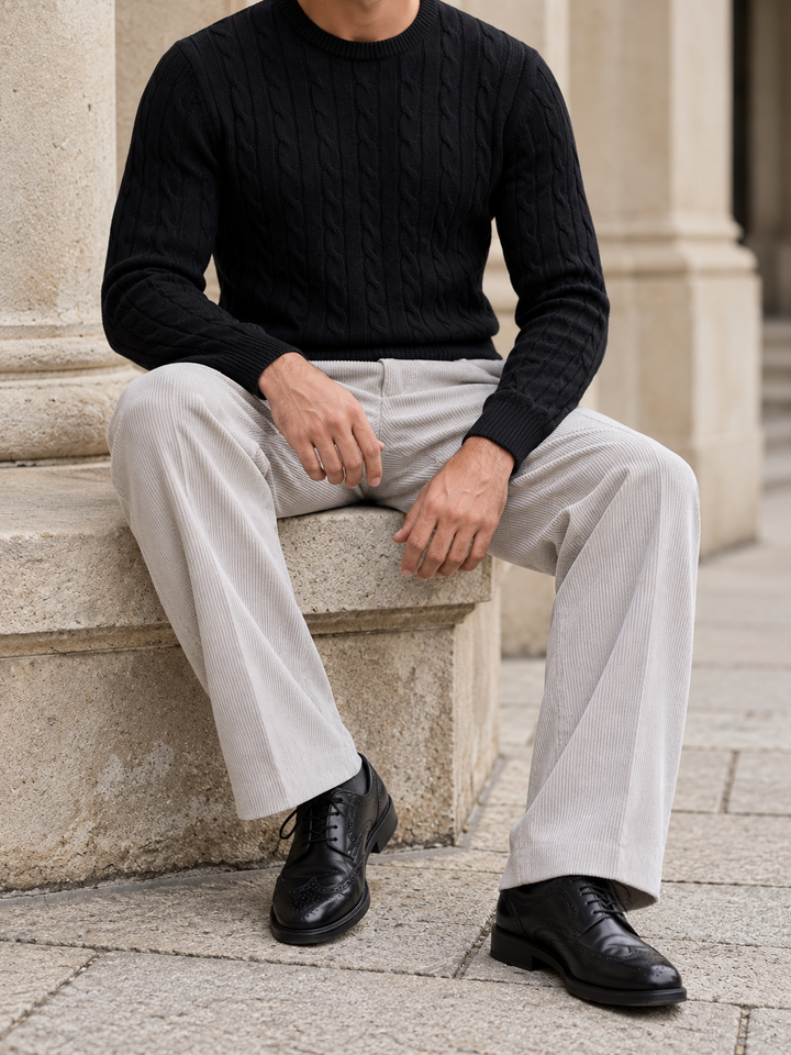 Maglione da uomo in maglia a trecce con girocollo e bordi a coste