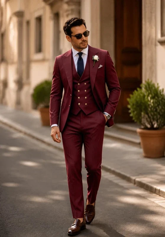 Costume Trois Pièces Homme Coupe Regular avec Gilet Croisé et Col Peak