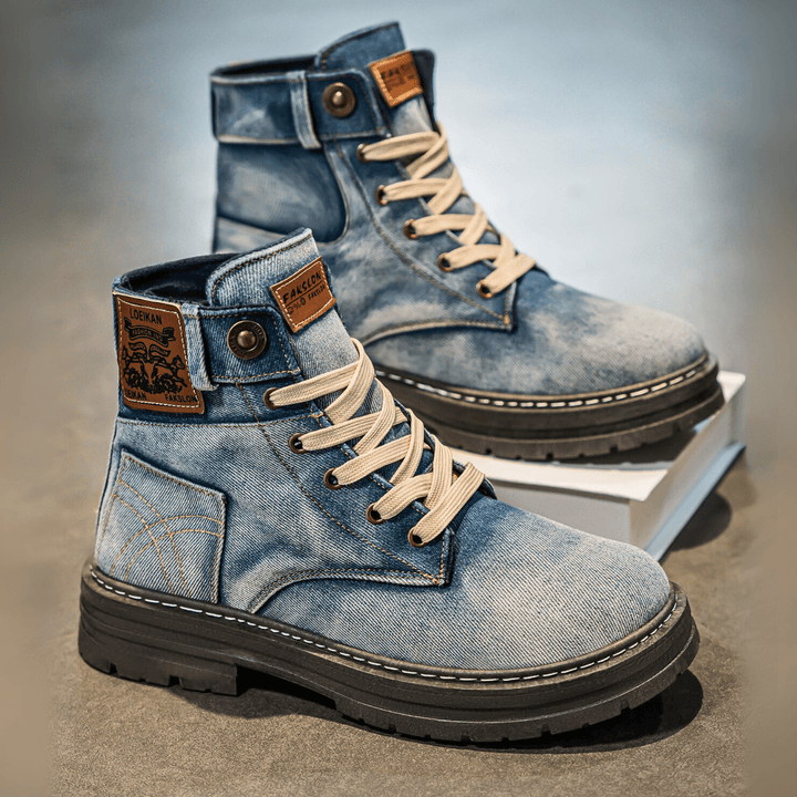 Herrenstiefel aus Denim mit hohem Schaft, Schnürung und Profilsohle