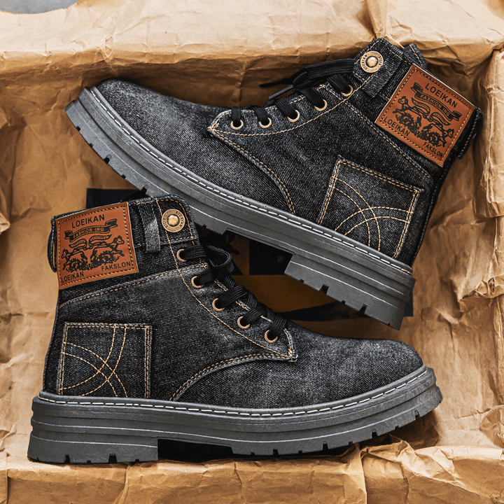 Herrenstiefel aus Denim mit hohem Schaft, Schnürung und Profilsohle