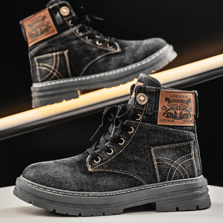 Herrenstiefel aus Denim mit hohem Schaft, Schnürung und Profilsohle