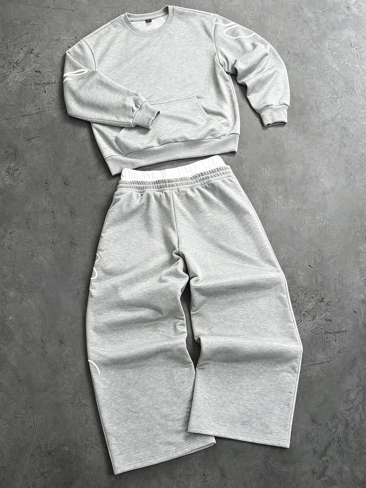 Herren-Trainingsanzug mit Rundhalsausschnitt, Gothic-Print und weiter Hose