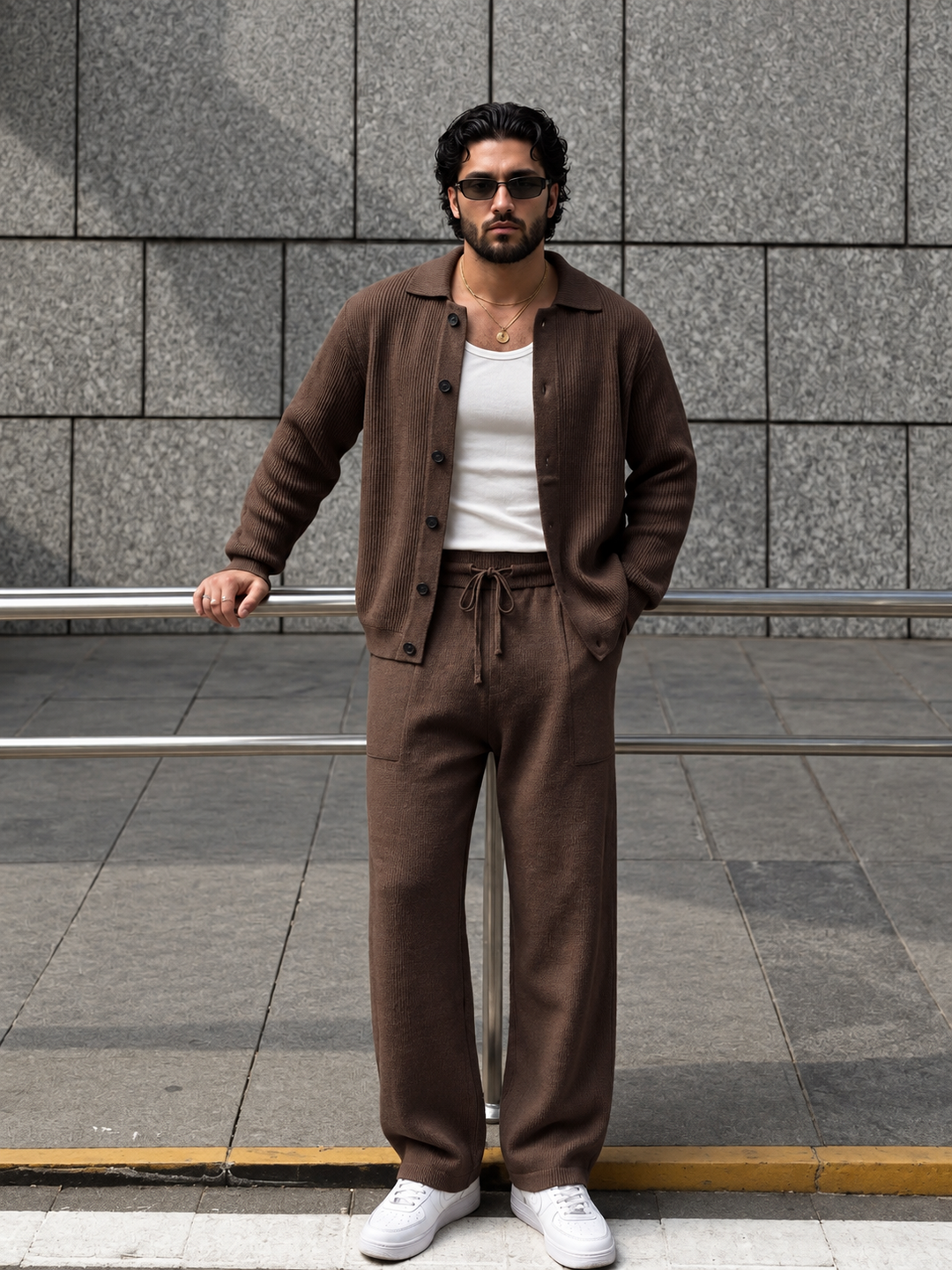 Ensemble Maille Homme Veste Boutonnée Col Côtelé Et Pantalon Droit