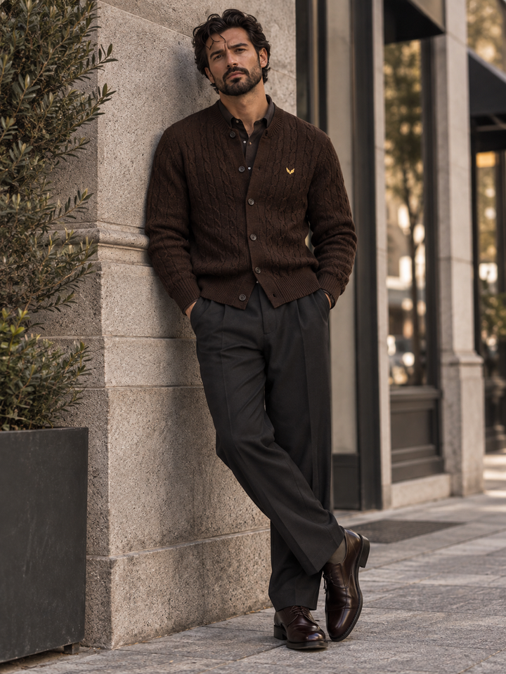 Cardigan da uomo abbottonato in maglia intrecciata