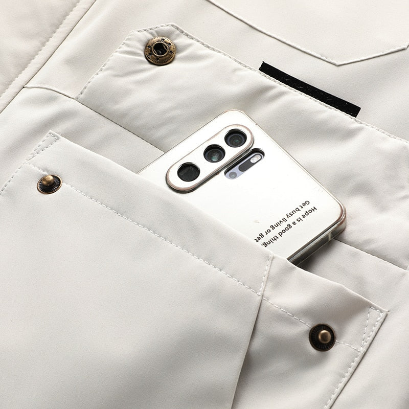 Parka impermeabile con cappuccio e tasche multiple da uomo